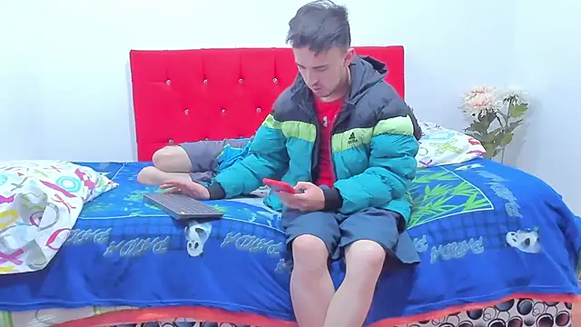 Snapshot of big-dicktop23 chatting on 12.05.24 big-dicktop23 online show from 12.05.24