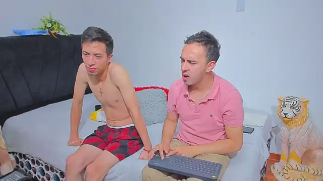 Snapshot of big-dicktop23 chatting on 11.23.25 big-dicktop23 online show from 11.23.25