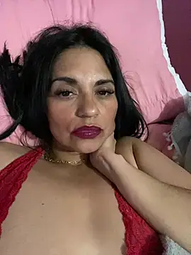 paolagomez  online show from 02.28.25