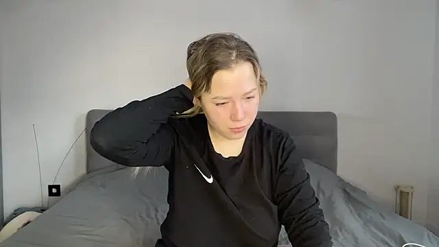 Embersweetbunny online show from 01.19.26