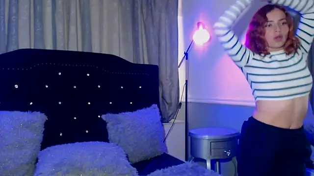 IssadoraJames online show from 02.24.25