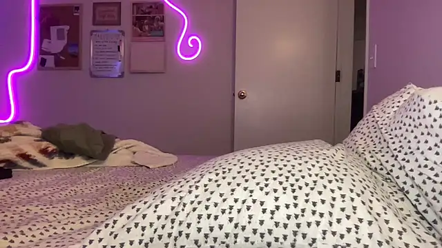 annabelleholly666 online show from 12.23.24