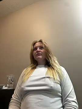 PhatAssBlond online show from 12.15.24