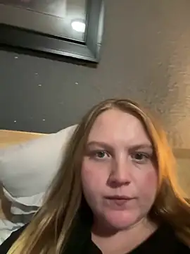 PhatAssBlond online show from 02.20.25