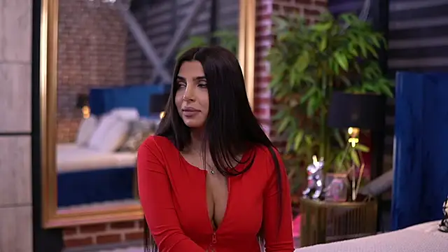 Snapshot of NicoleCellini chatting on 11.16.25 NicoleCellini online show from 11.16.25