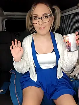 Jade Emeraud online show from 02.05.26