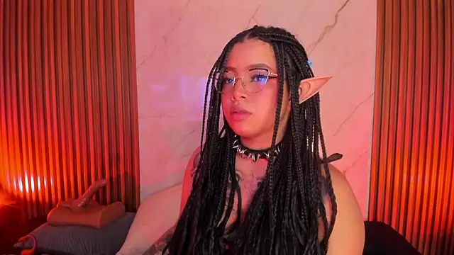 Snapshot of Emiilycollins chatting on 03.12.25 Emiilycollins online show from 03.12.25