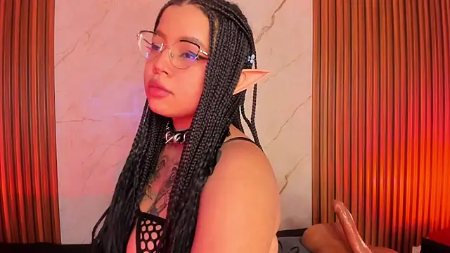 Snapshot of Emiilycollins chatting on 03.13.25 Emiilycollins online show from 03.13.25