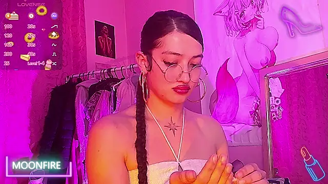 moonfiredancer online show from 09.29.25