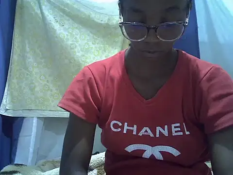Snapshot of ElianeHot chatting on 03.18.26 ElianeHot online show from 03.18.26
