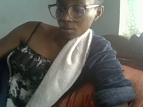 Snapshot of ElianeHot chatting on 04.23.26 ElianeHot online show from 04.23.26
