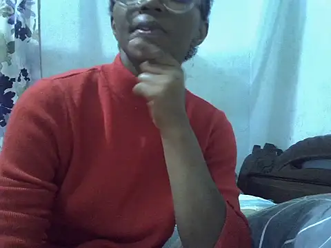 Snapshot of ElianeHot chatting on 05.28.26 ElianeHot online show from 05.28.26
