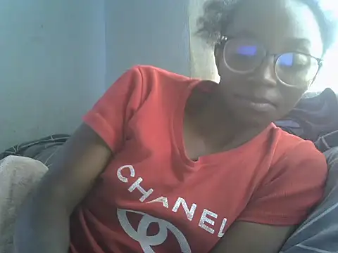 Snapshot of ElianeHot chatting on 06.09.26 ElianeHot online show from 06.09.26