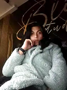Ariana Rodriguez  online show from 03.12.25