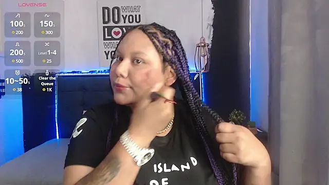 Alisteresa  online show from 12.26.24