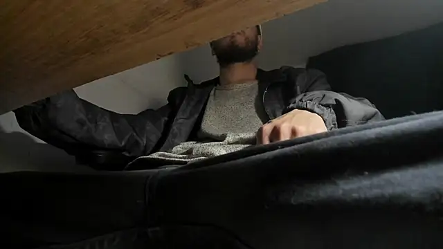 Snapshot of s_sven03 chatting on 12.20.24 s sven03 online show from 12.20.24