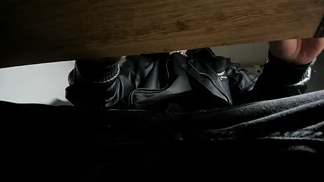 Snapshot of s_sven03 chatting on 01.21.25 s sven03 online show from 01.21.25