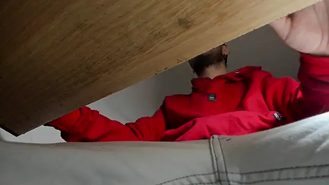 Snapshot of s_sven03 chatting on 01.25.25 s sven03 online show from 01.25.25