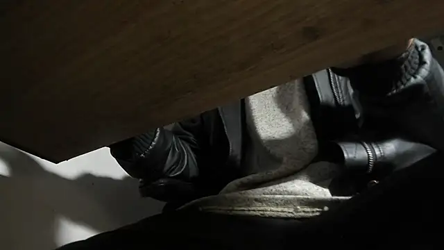 Snapshot of s_sven03 chatting on 02.09.25 s sven03 online show from 02.09.25