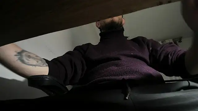 Snapshot of s_sven03 chatting on 03.08.25 s sven03 online show from 03.08.25