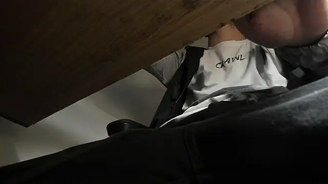 Snapshot of s_sven03 chatting on 03.12.25 s sven03 online show from 03.12.25