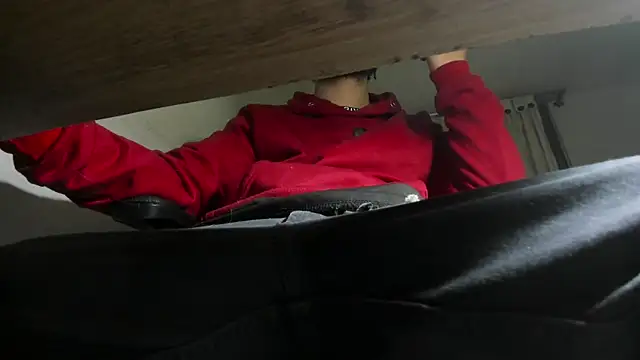 Snapshot of s_sven03 chatting on 03.15.25 s sven03 online show from 03.15.25