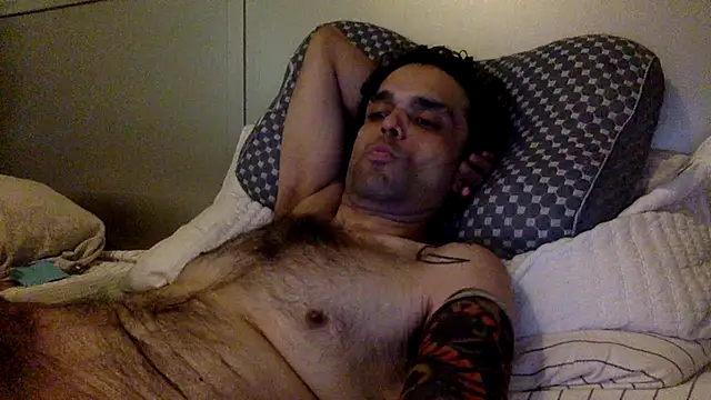 Snapshot of GForceSavage chatting on 09.08.25 GForceSavage online show from 09.08.25