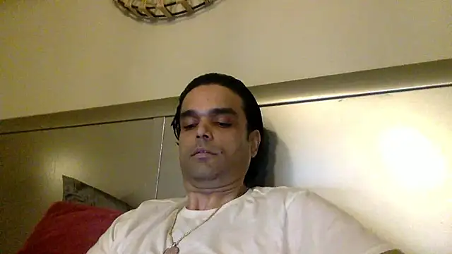 Snapshot of GForceSavage chatting on 11.08.25 GForceSavage online show from 11.08.25