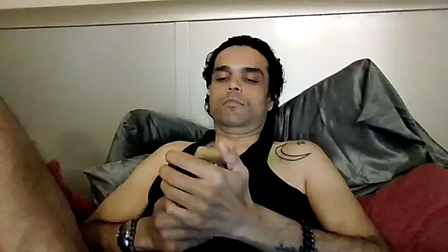 Snapshot of GForceSavage chatting on 11.08.25 GForceSavage online show from 11.08.25