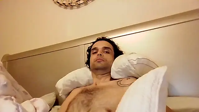 Snapshot of GForceSavage chatting on 11.10.25 GForceSavage online show from 11.10.25