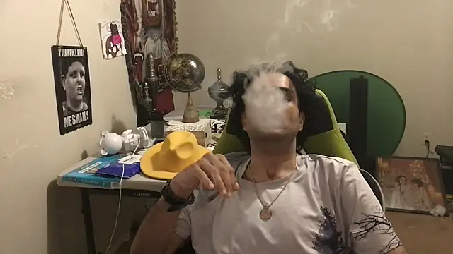 Snapshot of GForceSavage chatting on 11.15.25 GForceSavage online show from 11.15.25