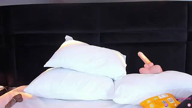 MiaStor online show from 01.29.25