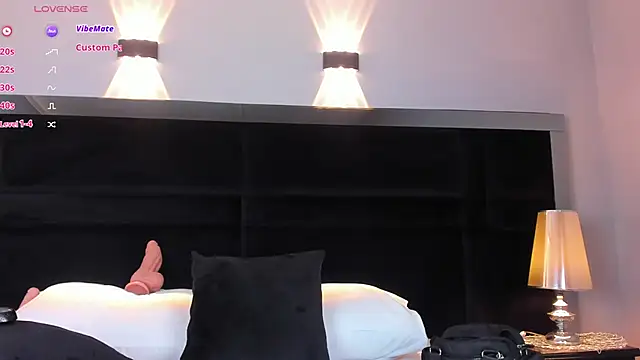 MiaStor online show from 03.13.25