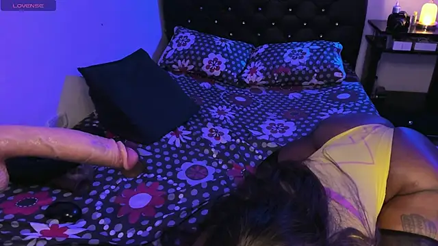 kary bunny3 online show from 02.27.25