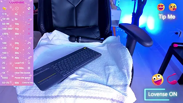 LiaaGenner online show from 01.29.25