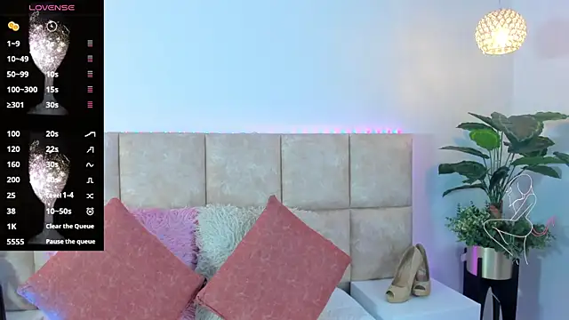 LiaaGenner online show from 09.12.25