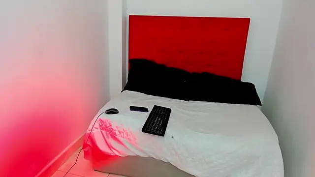 brenda sofia2 online show from 11.15.25