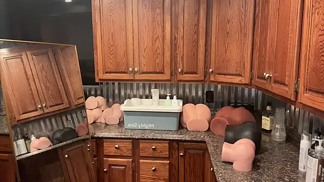 AlphaZack 14 online show from 02.13.25