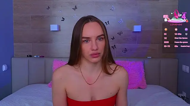 SaraCros online show from 04.11.26