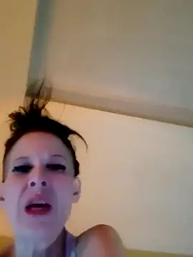 michele462 online show from 09.30.25