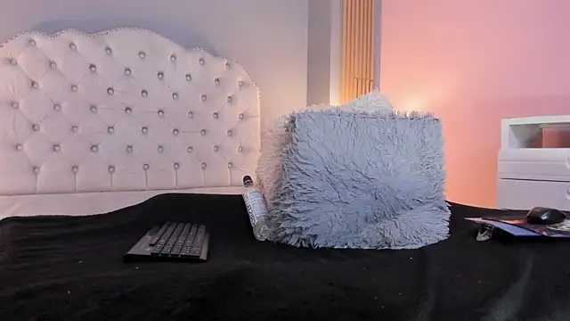 RamonaSimons online show from 09.10.25