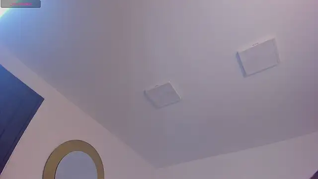 Snapshot of FaloonRoussel chatting on 10.10.25 FaloonRoussel online show from 10.10.25