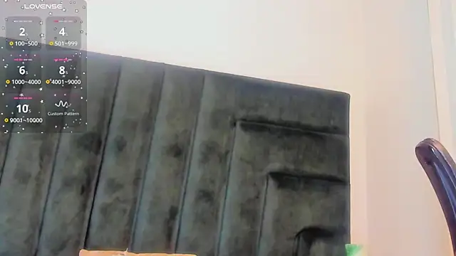 Snapshot of FaloonRoussel chatting on 11.23.25 FaloonRoussel online show from 11.23.25