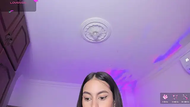 Aleejaa   online show from 02.28.25