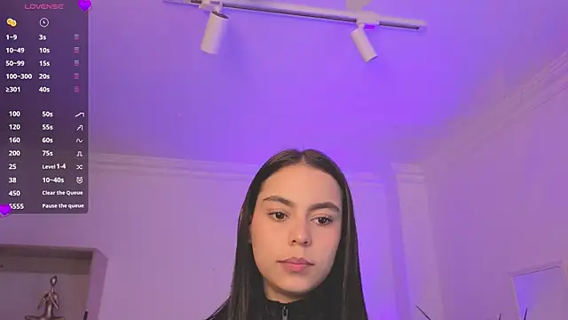 Aleejaa   online show from 04.10.26