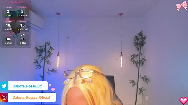 DakotaRosee online show from 12.01.24