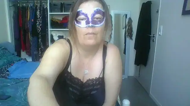 blueblush online show from 02.21.25