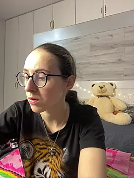 Snapshot of MartiniiSelenna chatting on 06.15.26 MartiniiSelenna online show from 06.15.26