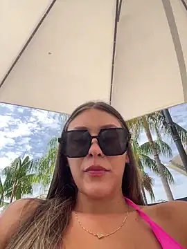 Snapshot of Rose-euphoria chatting on 02.01.25 Rose-euphoria online show from 02.01.25