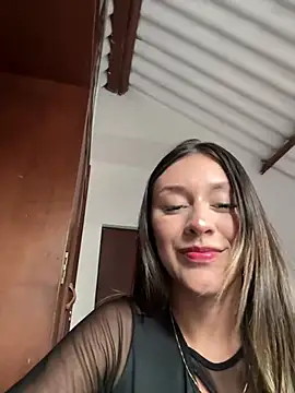 Snapshot of Rose-euphoria chatting on 02.05.25 Rose-euphoria online show from 02.05.25